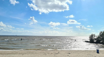 Strand Paviljoen Urk food