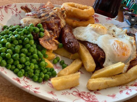 Tap And Railway Pub food