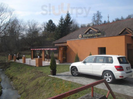 Restaurace Vlžan outside