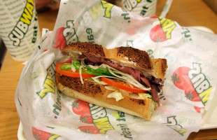 Subway Uden food