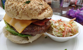 Proeflokaal Bregje Weert food