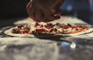 De Pizzabakkers Voorstraat food