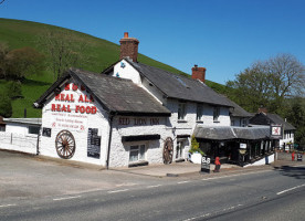 Red Lion Inn inside