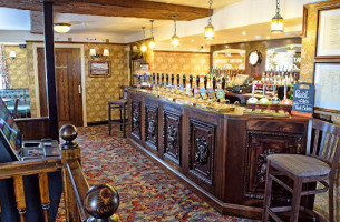 Market Tavern inside