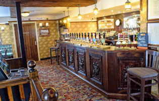 Market Tavern inside