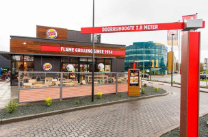 Burger King outside