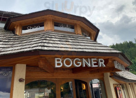 Bogner Pavilon Cafe outside