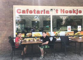 Cafetaria 't Hoekje food