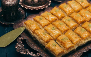 Baklava Express food