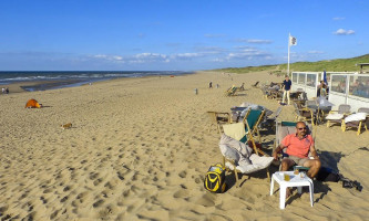 Haag Beach Puntje outside