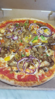 Pizza Aro food