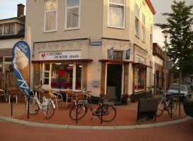 Cafetaria De Rode Haan outside