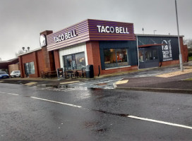 Taco Bell outside