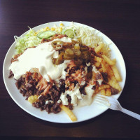 Nellys Kebab House food