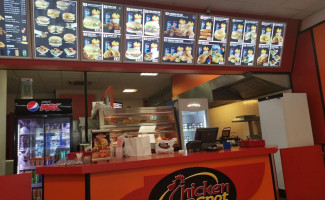 Chicken Spot Leyweg inside