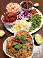 Viet-thai Takeaway Dinh Van Dao food