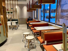 Mcdonald's Elverum inside