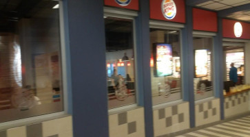 Burger King outside