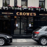 Crowe's Bar And Restaurant outside