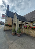 Waterton Arms outside