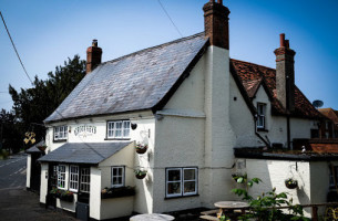 Cross Keys inside