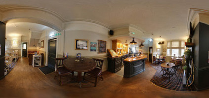 Bridge Inn inside