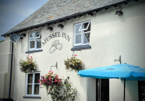 The Mussel Inn food