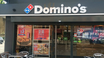 Domino's Pizza outside