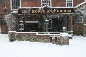 Horse And Groom, Westbury outside