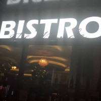 Bistro Le Monde food