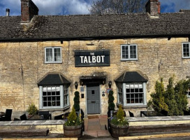 The Talbot Inn outside