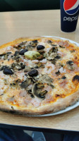 Pizza Pino food