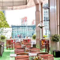 Smollensky’s Canary Wharf Restaurant inside