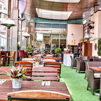 Smollensky’s Canary Wharf Restaurant inside