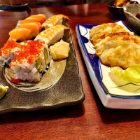 Noshi Sushi food