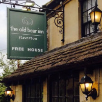 The Old Bear Inn, Staverton outside