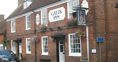 Catts Inn outside