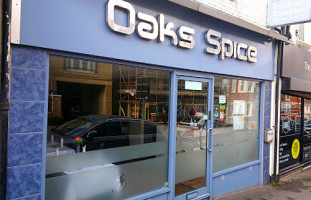 Oaks Spice outside