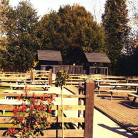 The Coach Horses outside