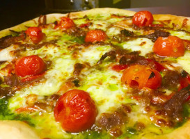 Ocras Takeaway Pizzeria food