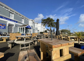 The Babbacombe Royal Carvery inside