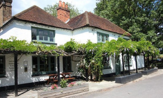 The Crown Inn outside