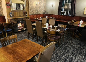 The Dawnay Arms inside