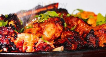 Enam Tandoori food