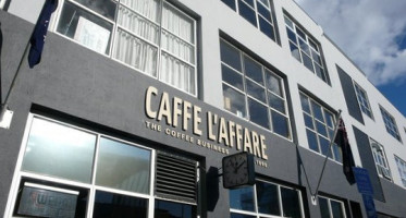 Cafe L'affare inside