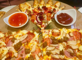 Pizza Hut food