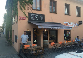 Istra Vinný food