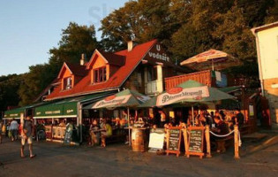 Restaurace U Vodnáře food