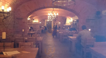 U Tří Kohoutů inside