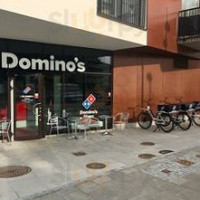 Domino's Pizza outside